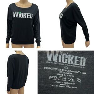 Wicked Black Long Dolman Sleeve Boat Neck Graphic Lightweight Tee Womens Large